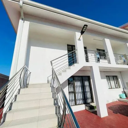 Rent this 1 bed apartment on Lakeview Drive in Croftdene, Chatsworth