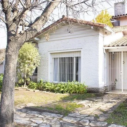 Buy this 3 bed house on Ciudad Jardín in 710 - Alas Argentinas, Partido de Tres de Febrero