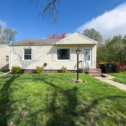 Buy this 3 bed house on 4915 Glenn Avenue in Sioux City, IA 51106