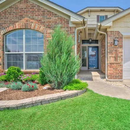Buy this 3 bed house on 1051 Bear Mountain Drive in Norman, OK 73069