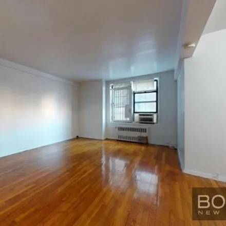 Image 3 - 2976 Marion Avenue, New York, NY 10458, USA - Apartment for rent