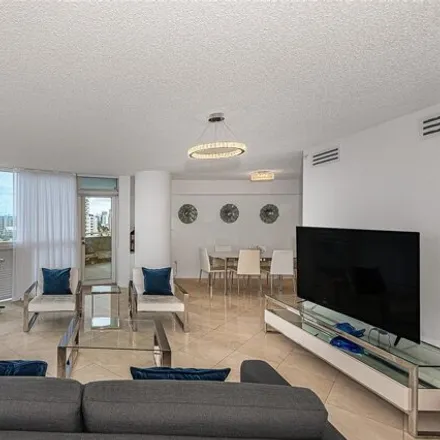 Image 7 - La Gorce Palace Condominiums, 6301 Collins Avenue, Miami Beach, FL 33141, USA - Condo for rent