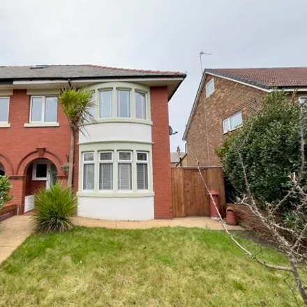 Buy this 3 bed house on Kingway Auctions in Kingsway, Lytham St Annes