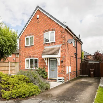 Buy this 3 bed house on Summerfield Close in Broughton, CH4 0FF