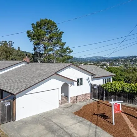 Buy this 5 bed house on 99 Blue Rock Court in Corte Madera, CA 94925