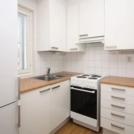 Rent this 2 bed apartment on Lupajantie 4 in 00950 Helsinki, Finland