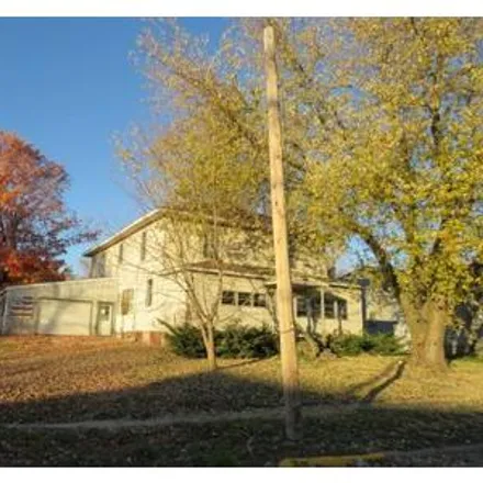 Image 1 - 690 West Palm Street, Roodhouse, Greene County, IL 62082, USA - House for sale