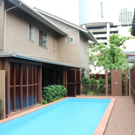 Image 2 - Bangkok City Hall, Dinso Road, Phra Nakhon District, 10200, Thailand - Apartment for rent