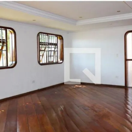 Rent this 3 bed house on Alameda Conde de Porto Alegre in Santa Maria, São Caetano do Sul - SP