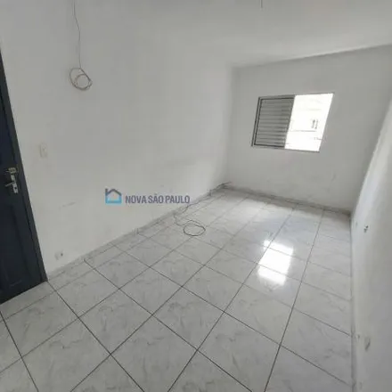 Rent this 2 bed house on Rua Vigário Albernaz 459 in Vila Gumercindo, São Paulo - SP