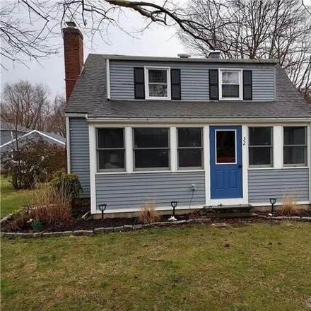 Rent this 4 bed house on 32 Bassett Ln in Madison, Connecticut