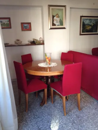 Image 4 - Via Giovanni Frignani, 00128 Rome RM, Italy - Room for rent