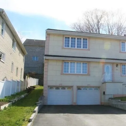 Rent this 2 bed house on 222 9th St Unit 2nd in Palisades Park, New Jersey