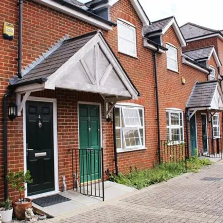 Buy this 1 bed townhouse on Auction House in Guildford Street, Chertsey