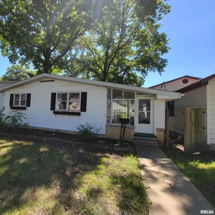 Buy this 3 bed house on 1654 West Adams Street in Springfield, IL 62704