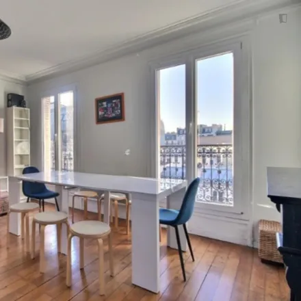 Image 4 - 264 Rue du Faubourg Saint-Martin, 75010 Paris, France - Apartment for rent