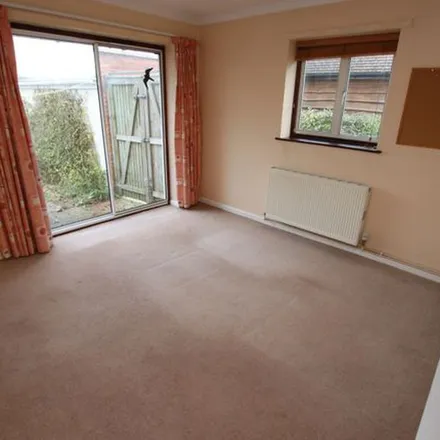 Rent this 4 bed apartment on Birds Lane in Midgham, RG7 5UL