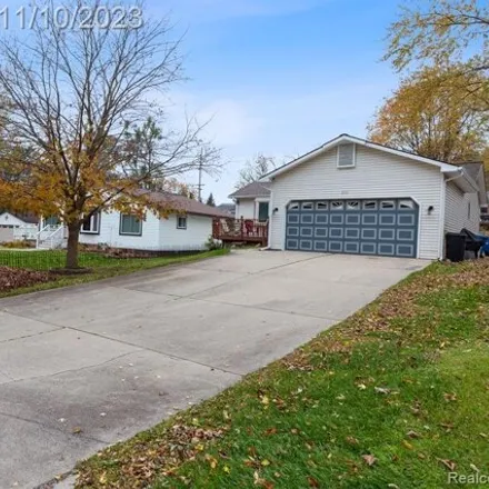 Image 3 - 237 Florawood Street, Waterford Charter Township, MI 48327, USA - House for sale