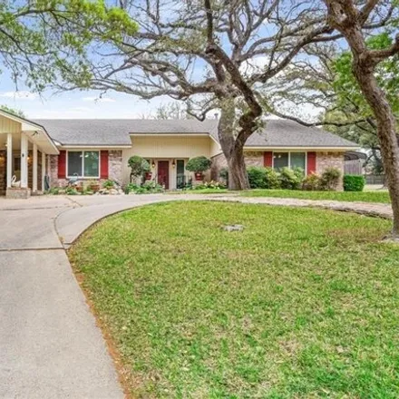Image 2 - 447 Broughton Drive, Woodway, McLennan County, TX 76712, USA - House for sale