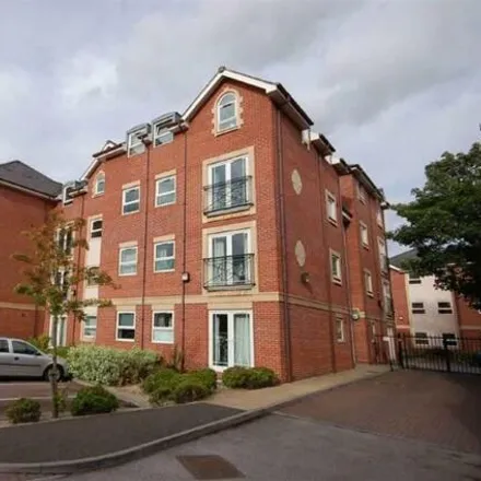 Rent this 2 bed room on Cambridge Court in West Bridgford, NG2 7NN