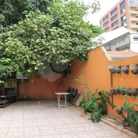 Buy this 6 bed house on Consulate General of Bolivia in São Paulo in Rua Doutor Fabrício Vampré, Vila Mariana