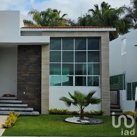 Buy this 3 bed house on Avenida Emiliano Zapata in 62736 Cocoyoc, MOR