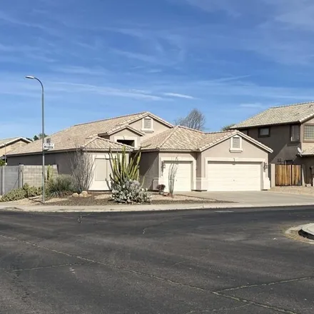 Buy this 3 bed house on 726 West Milada Drive in Phoenix, AZ 85041