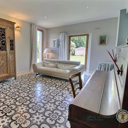 Rent this 5 bed house on Allée des Roses in 22300 Lannion, France