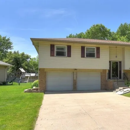 Buy this 3 bed house on 10577 O Street in Omaha, NE 68127