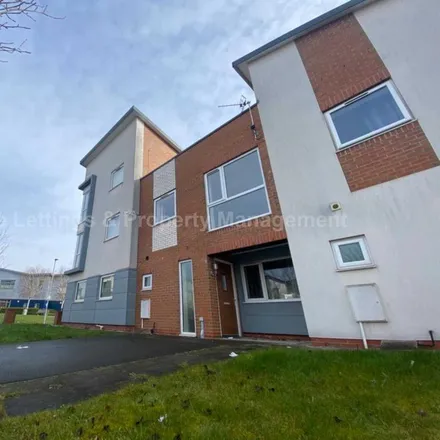 Rent this 3 bed townhouse on 30 Rylance Street in Manchester, M11 3NP