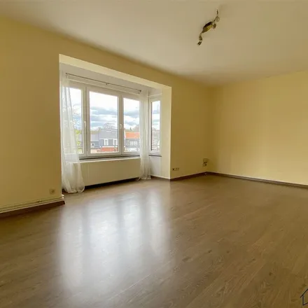 Rent this 2 bed apartment on Rue Léopold Mallar 1 in 4800 Verviers, Belgium
