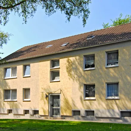 Rent this 3 bed apartment on Westfalenstraße 88 in 45661 Recklinghausen, Germany