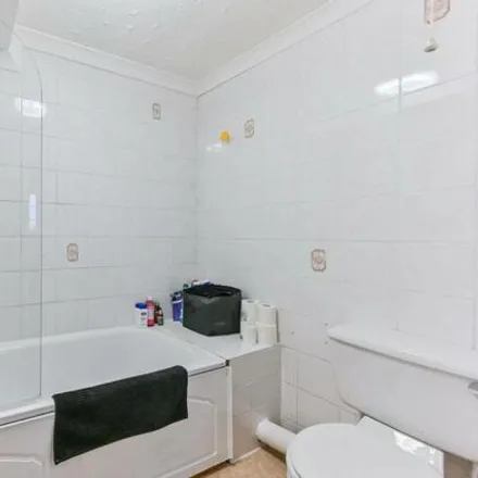 Image 6 - Chi Oriental, 14 Westow Hill, London, SE19 1RX, United Kingdom - Apartment for sale