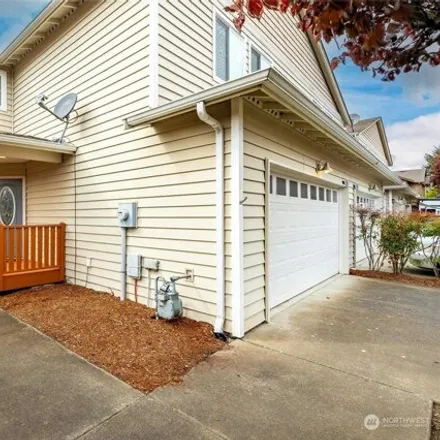 Buy this 3 bed townhouse on 186 North Township Street in Sedro-Woolley, WA 98284