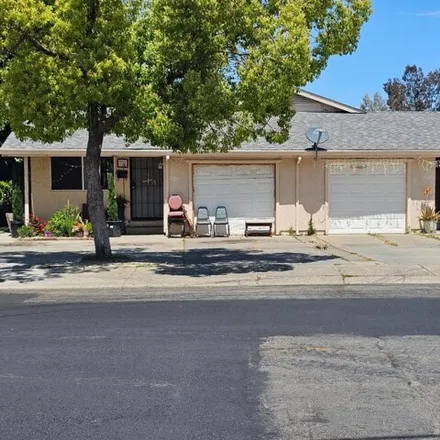 Buy this 4 bed house on 5005 37th Avenue in Fruitridge Manor, CA 95824