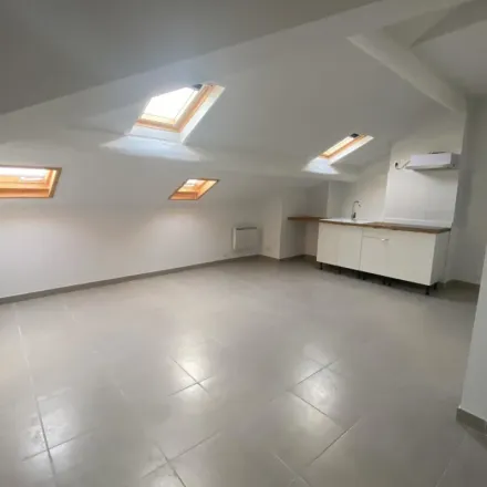 Rent this 2 bed apartment on Place Gabriel Péri in 34500 Béziers, France