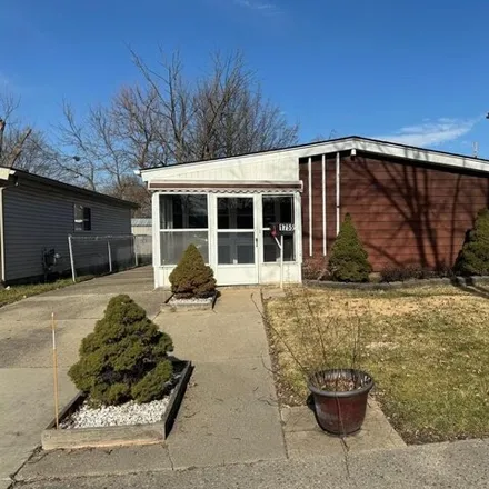 Rent this 3 bed house on 1755 East Pearl Avenue in Hazel Park, MI 48030