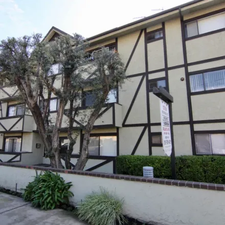 Image 3 - Toluca Lake Elementary School, Cahuenga Boulevard, Los Angeles, CA 91602, USA - Apartment for rent