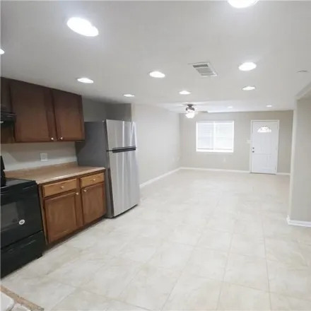 Image 5 - 7844 North Coronet Court, New Orleans, LA 70126, USA - Townhouse for rent