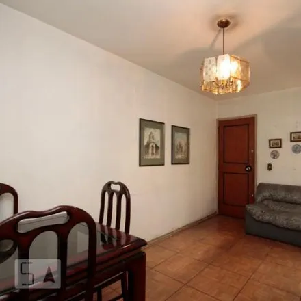 Buy this 3 bed apartment on Rua Doutor Albuquerque Lins 528 in Santa Cecília, São Paulo - SP