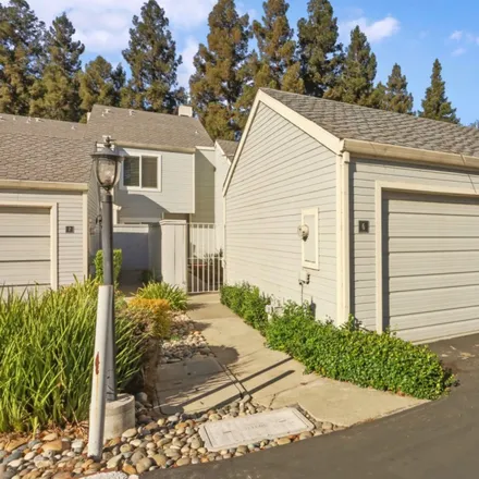 Buy this studio condo on 2930 Driftwood Place in Stockton, CA 95219