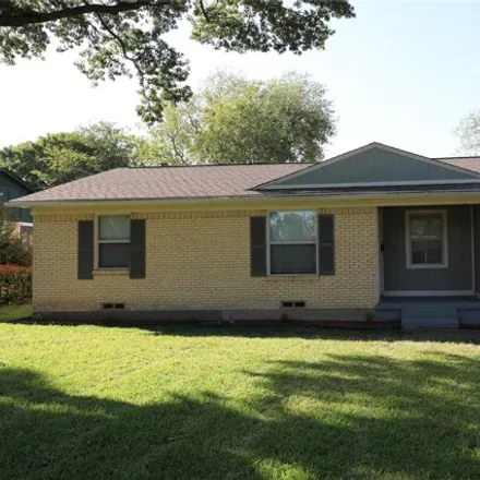 Rent this 3 bed house on 431 Daniel Street in Richardson, TX 75080