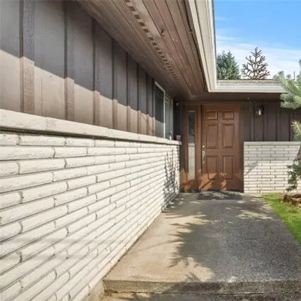 Image 2 - 124 Southwest 312th Place, Federal Way, WA 98023, USA - House for sale