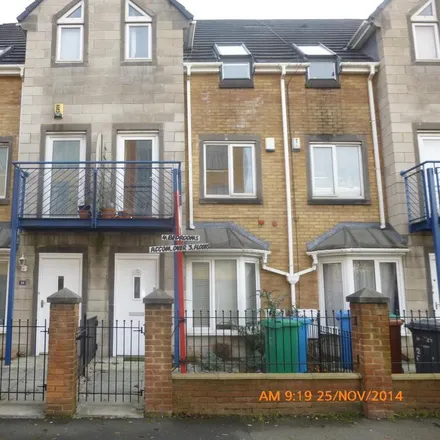 Rent this 4 bed townhouse on 24 Ellis Street in Manchester, M15 5TS