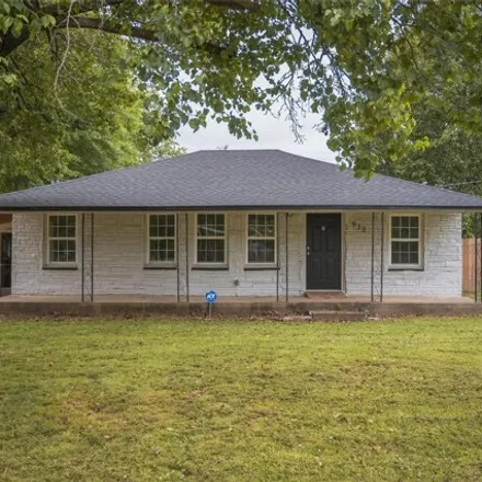 Buy this 3 bed house on 620 East Callahan Street in Sallisaw, OK 74955