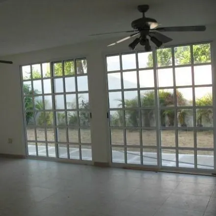 Buy this 3 bed house on Calle Q-2 in Joyas de Brisamar, 39300 Acapulco