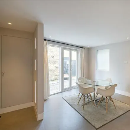 Image 3 - Vernon Yard, London, W11 2DN, United Kingdom - Townhouse for sale