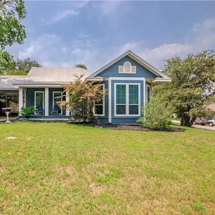 Buy this 2 bed house on 782 North West Street in Victoria, TX 77901