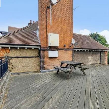 Image 7 - Buxton Lodge, Brading Crescent, London, E11 3RN, United Kingdom - Apartment for sale