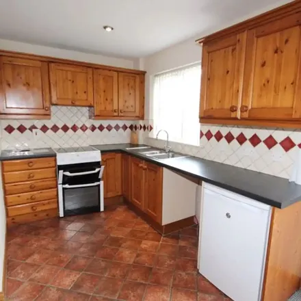 Image 3 - Beresford Hill, Dromore, BT25 1HF, United Kingdom - Townhouse for rent